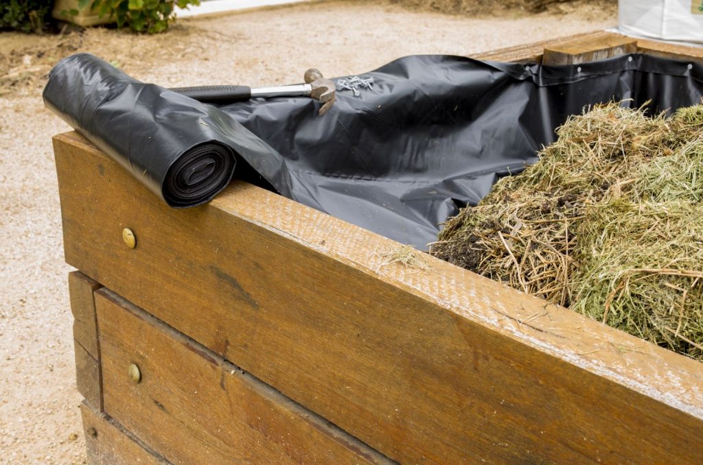 10 Awesome NonToxic Garden Bed Liner Options In 2024