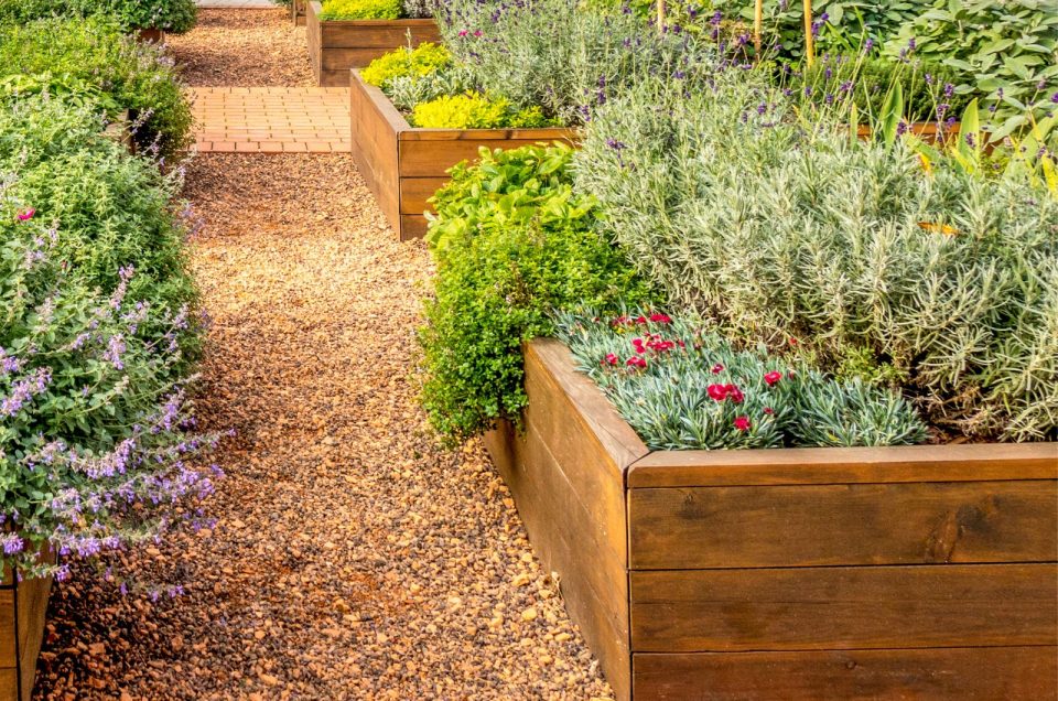 10 Awesome NonToxic Garden Bed Liner Options In 2024