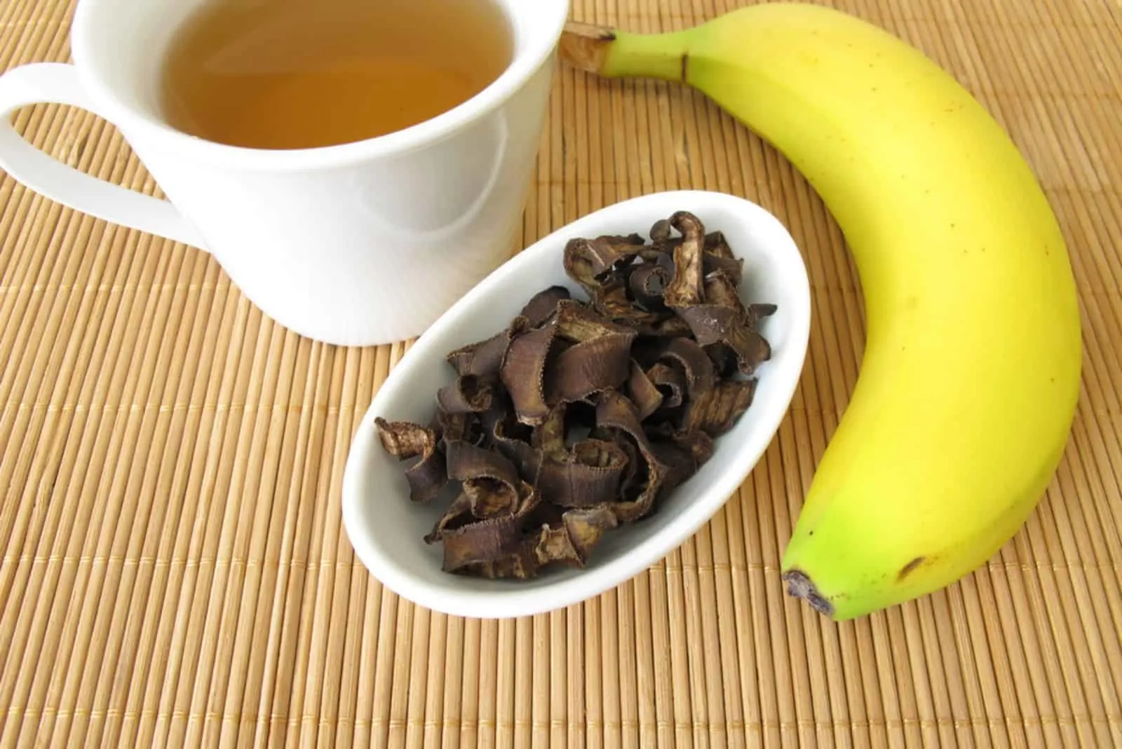 tea from organic bananas peels