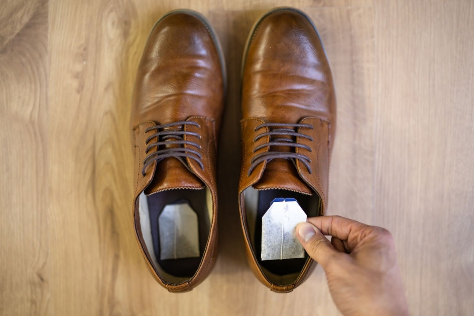 tea bag in shoes