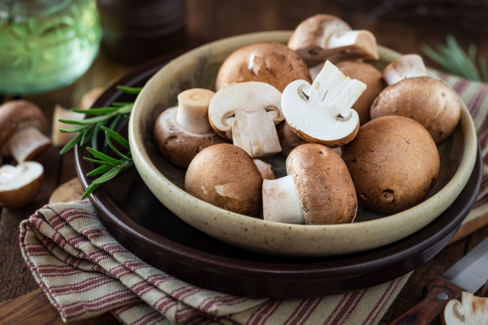 chestnut mushrooms