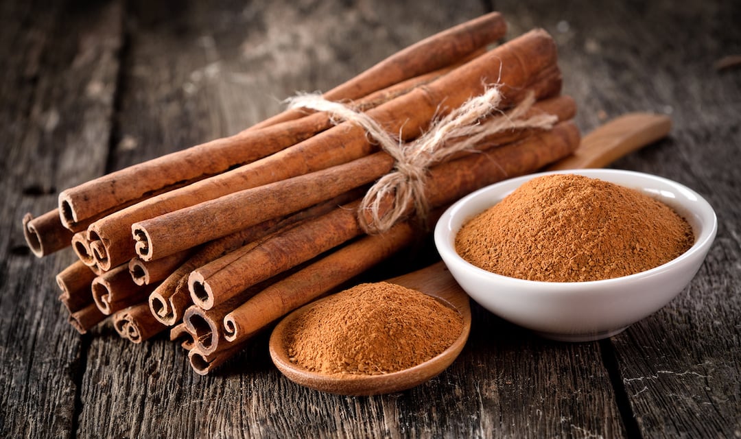 cinnamon and cinnamon sticks