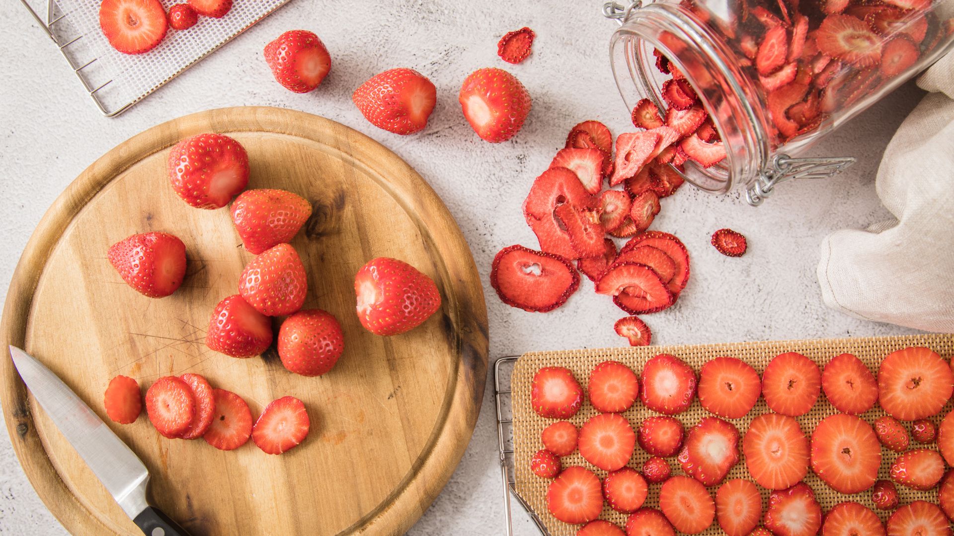 Easy Storage Methods To Keep The Delicious Flavor Of Your Strawberries Fresh For Weeks 