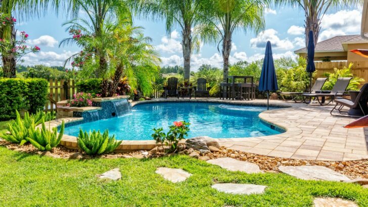 19 Pool Landscape Ideas To Turn Your Yard Into A Relaxing Retreat
