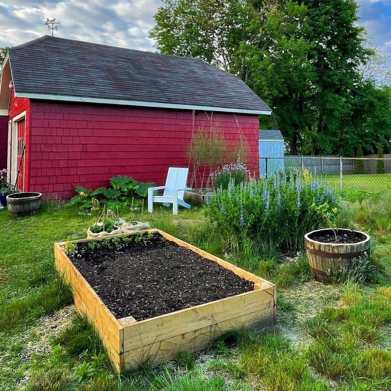 Compact Compost Bin