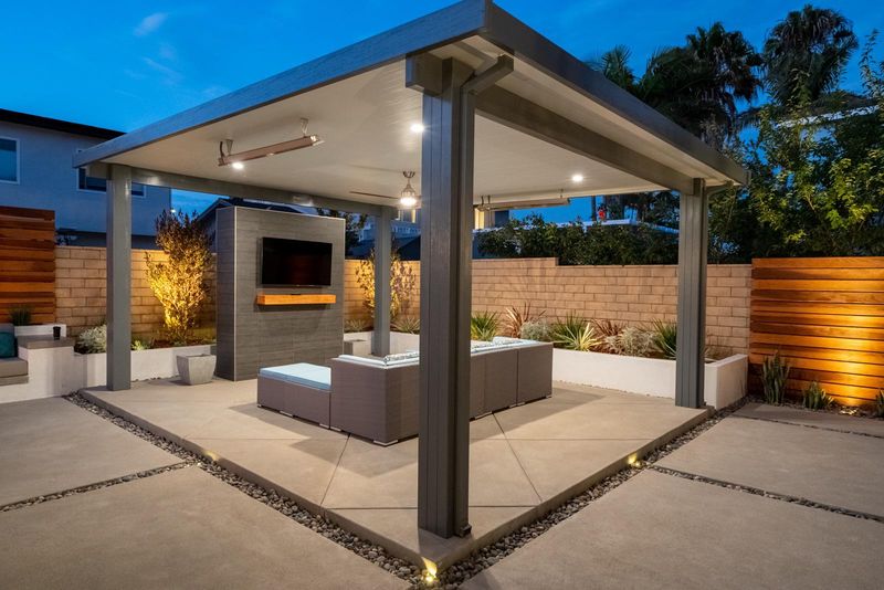 Contemporary Glass Pergola