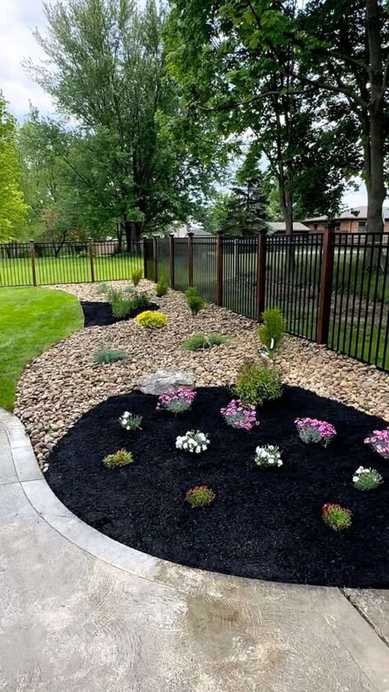 Decorative Stone Mulch