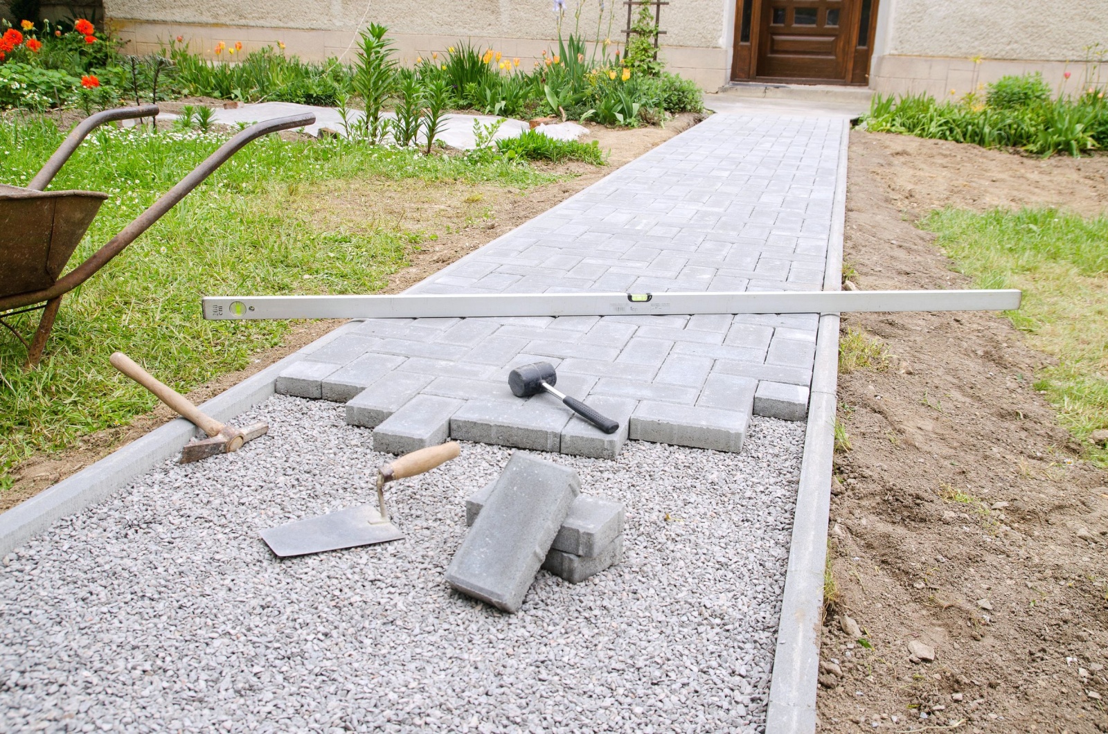 placing pavers