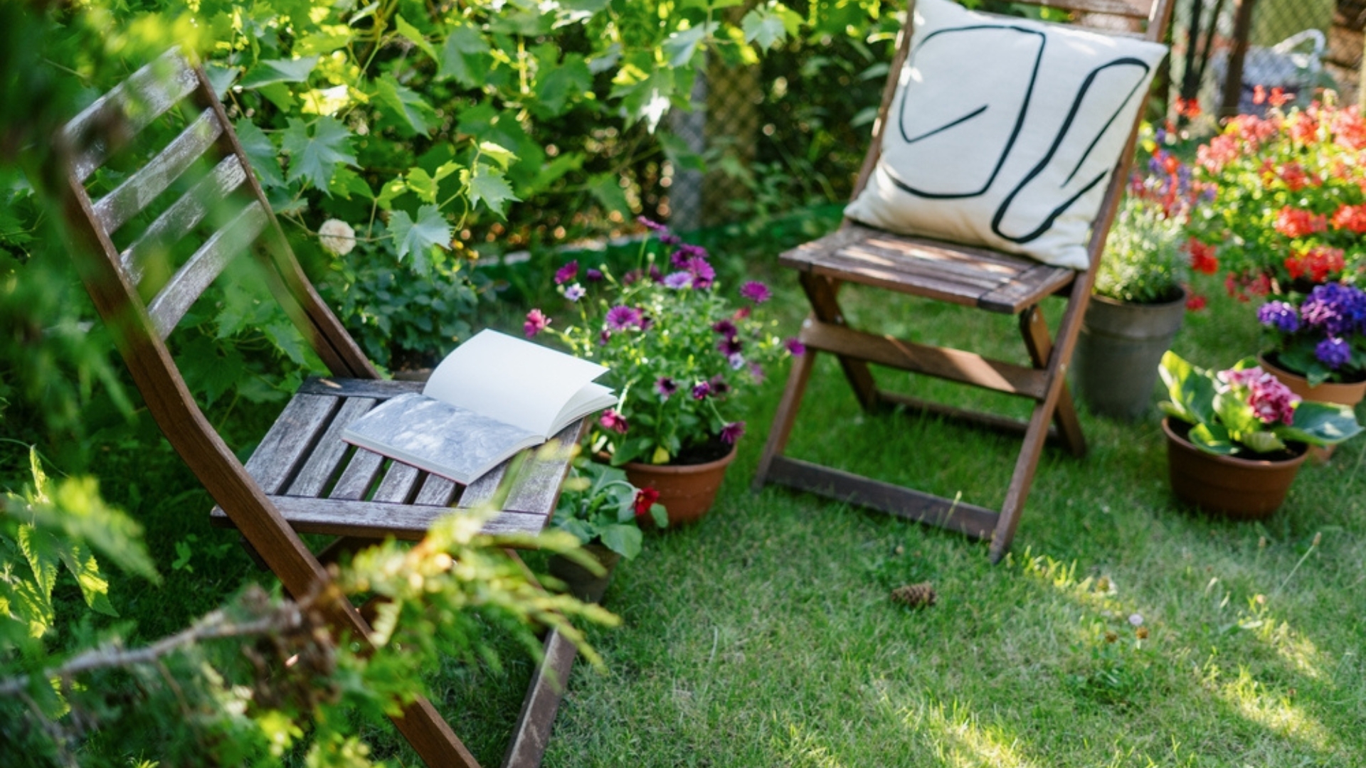 21 Brilliant DIY Backyard Ideas That Will Transform Your Outdoor Space