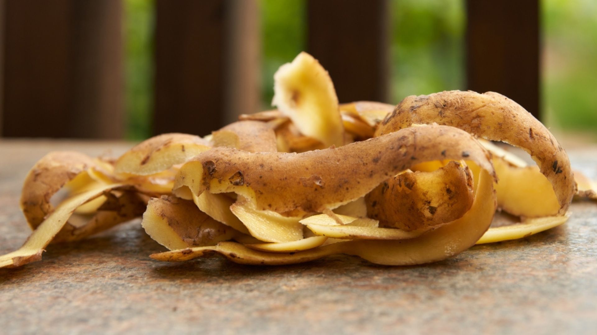 27 Ways How To Make The Most Of Your Potato Peels