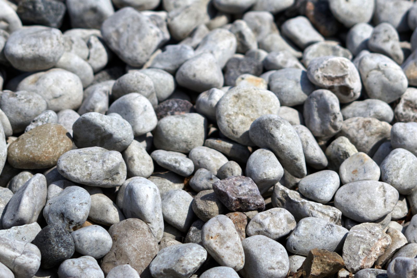 Cobbles gravel