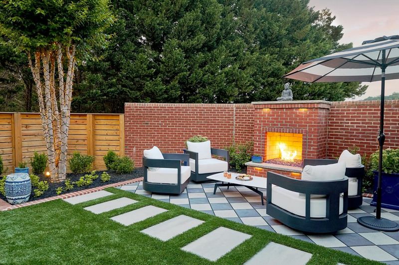 Courtyard with Pavers