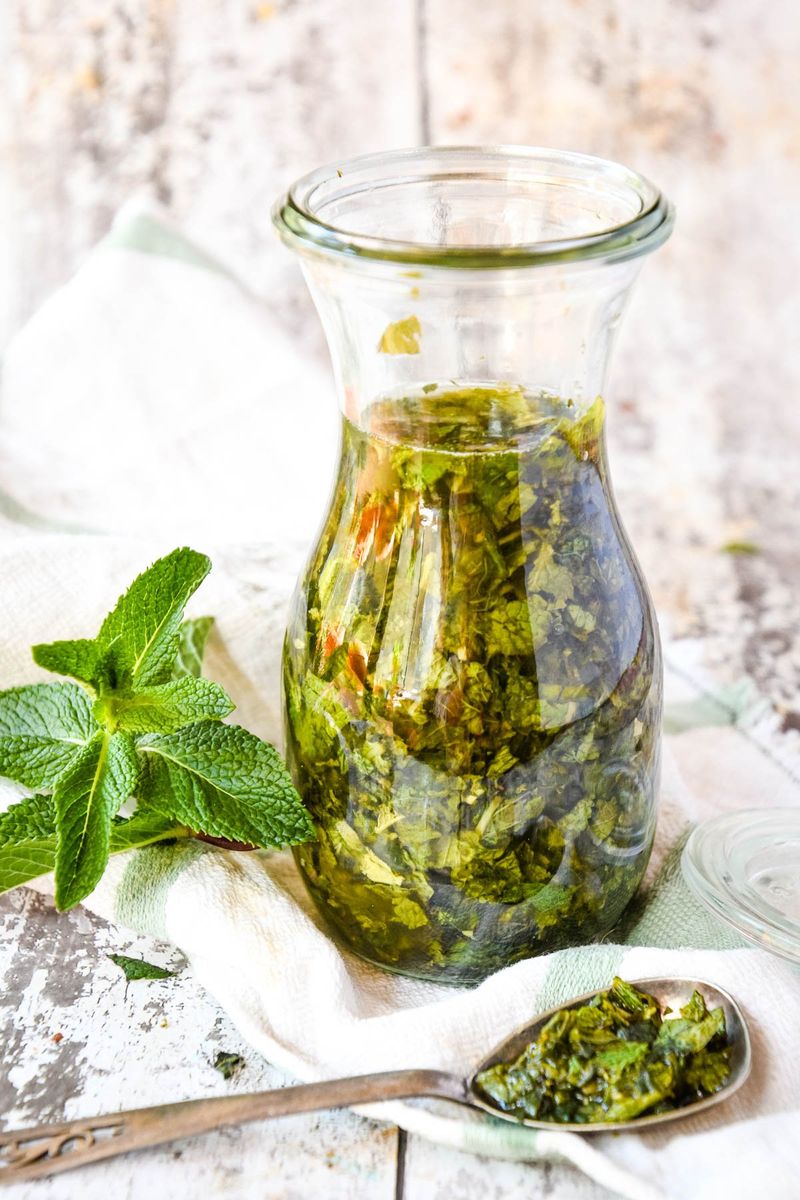 Mint-Infused Vinegar