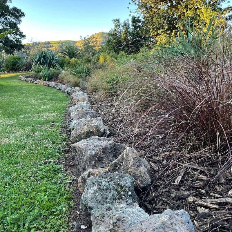 Natural Stone Borders