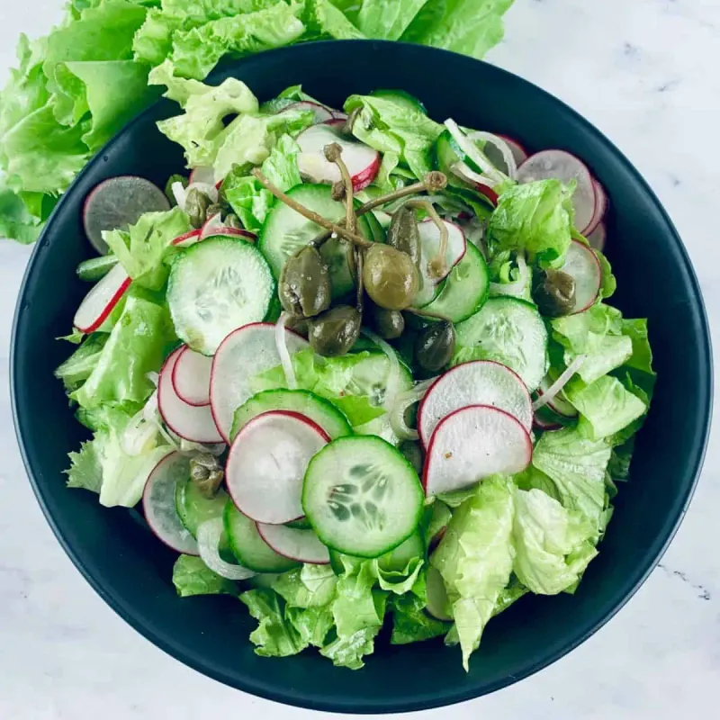 Refreshing Seasonal Salad