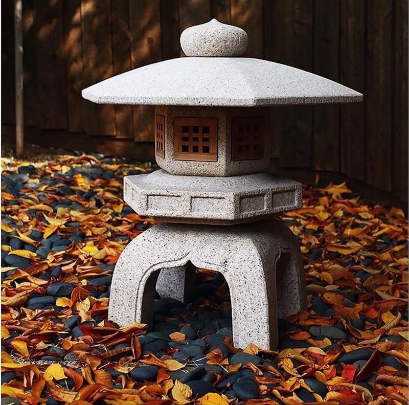 Rocky Garden Lanterns