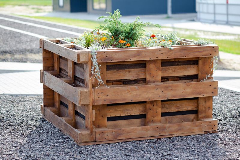 Recycled Pallet Edging