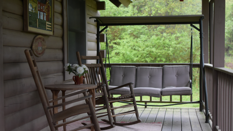 20 Ways To Make Your Small Porch Feel Cozy (Plus 9 Extra If You Want To Take It Up A Notch)