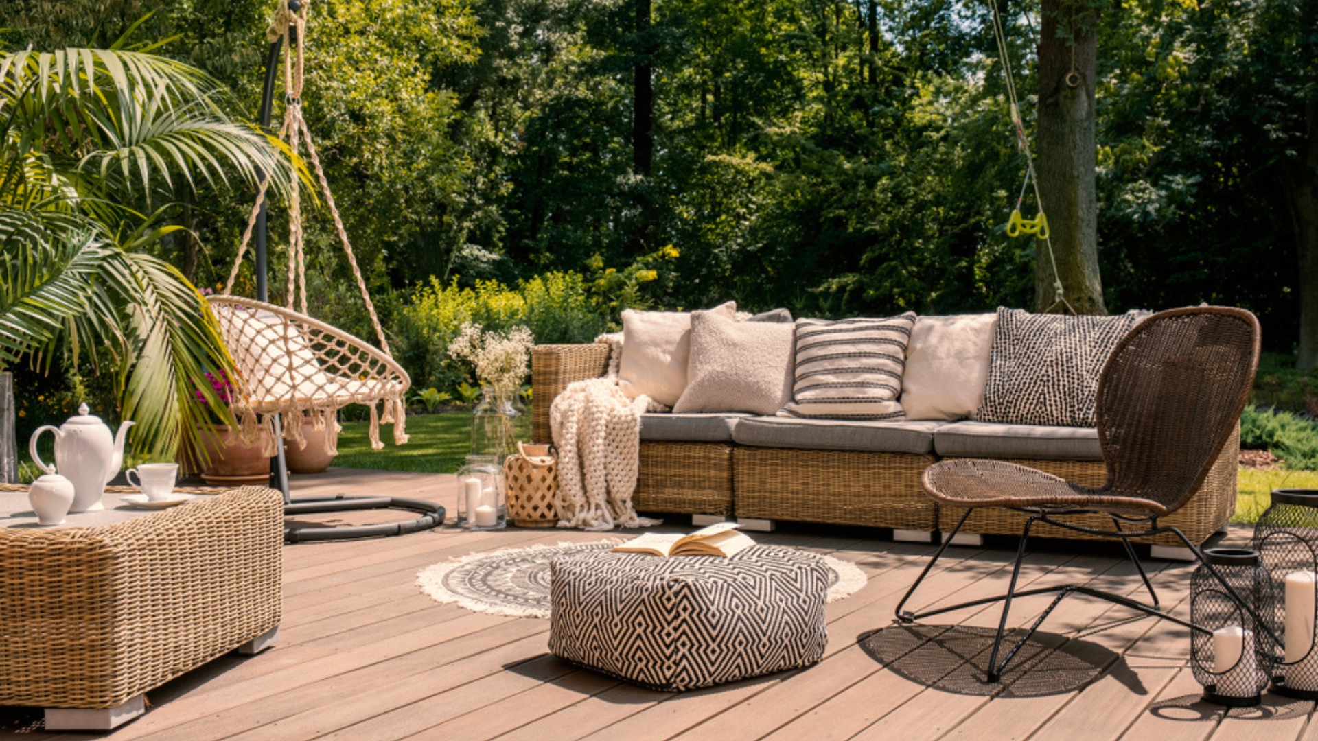 22 Ground-Level Deck Ideas For An Outdoor Retreat (And 8 That Make It Even More Inviting)