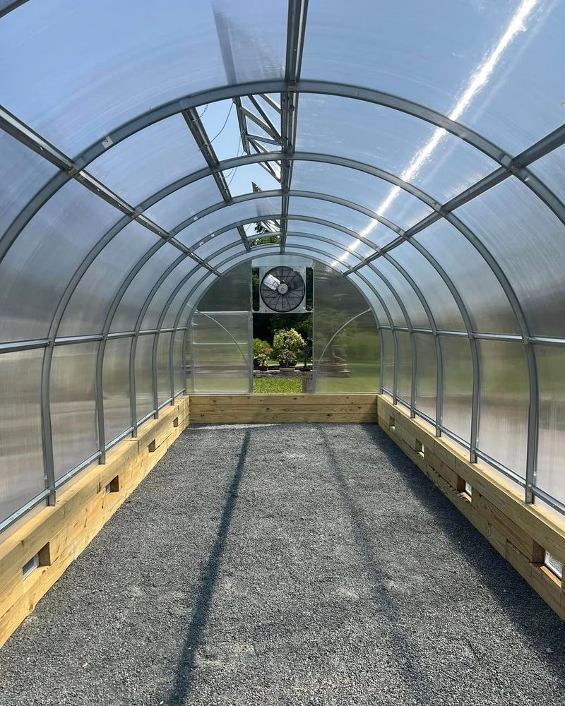 Installing a Polytunnel