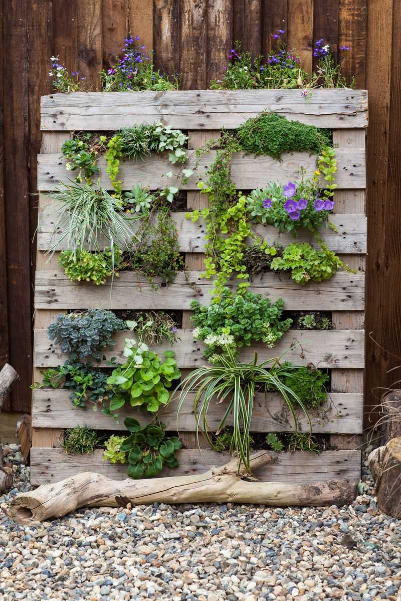 Recycled crate planters