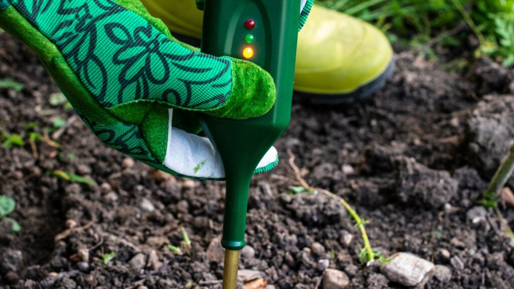 measuring soil moisture
