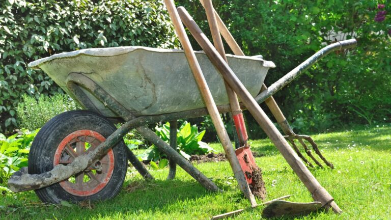 gardening tools