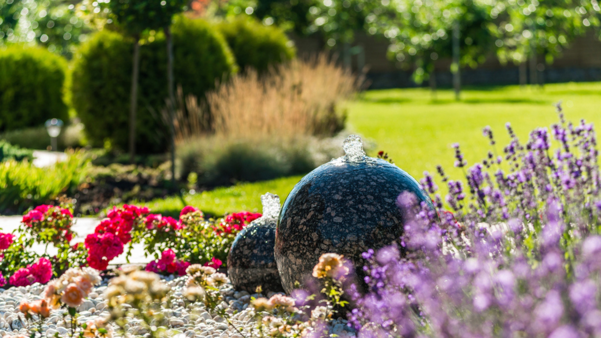 30 Simple Ways To Create Low-Maintenance Landscaping Around Your Home