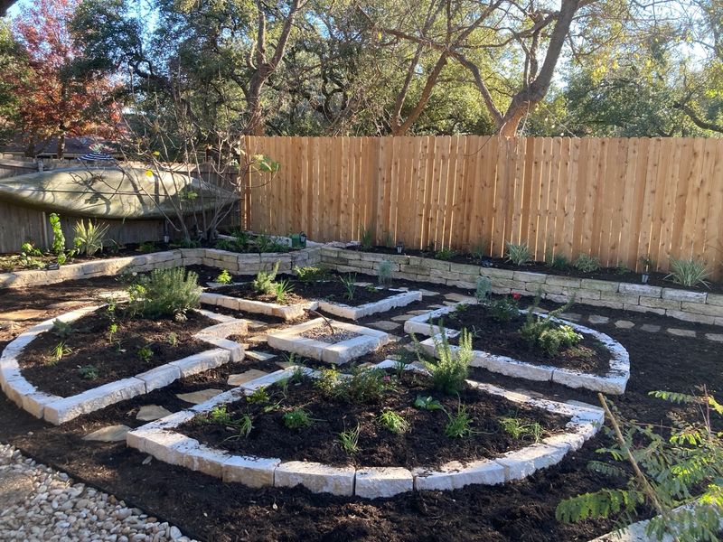 Mulch Flower Beds