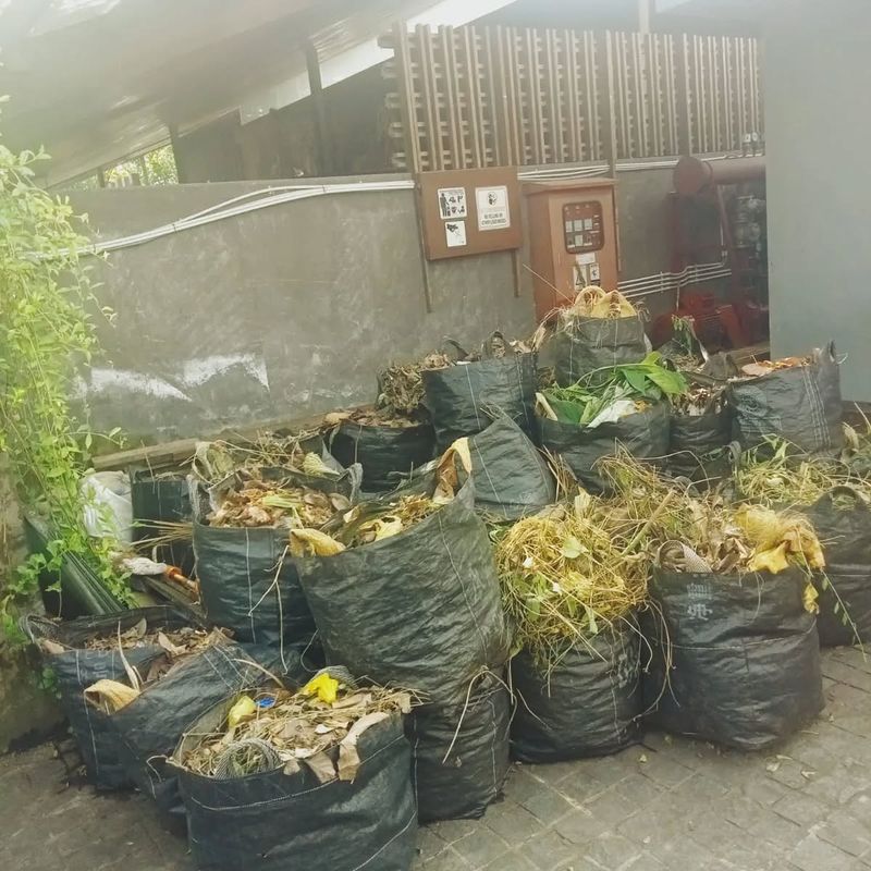 Garden Trimmings