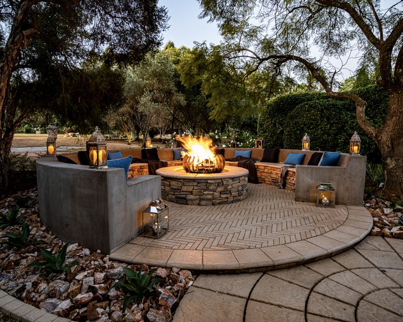 Stone Garden Nooks