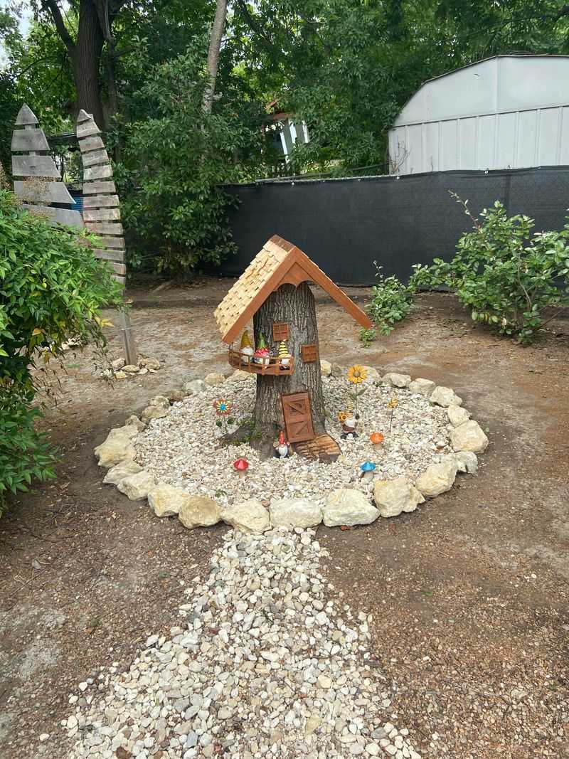 Decorate With Outdoor Art