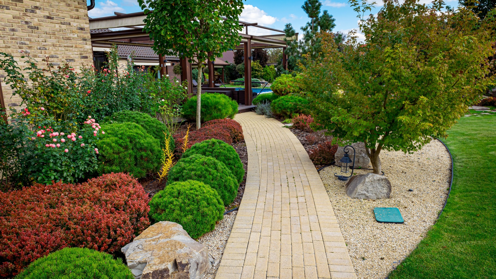 14 Fruit Trees And Shrubs You Should Never Plant Together (Plus 4 Perfect Pairings)