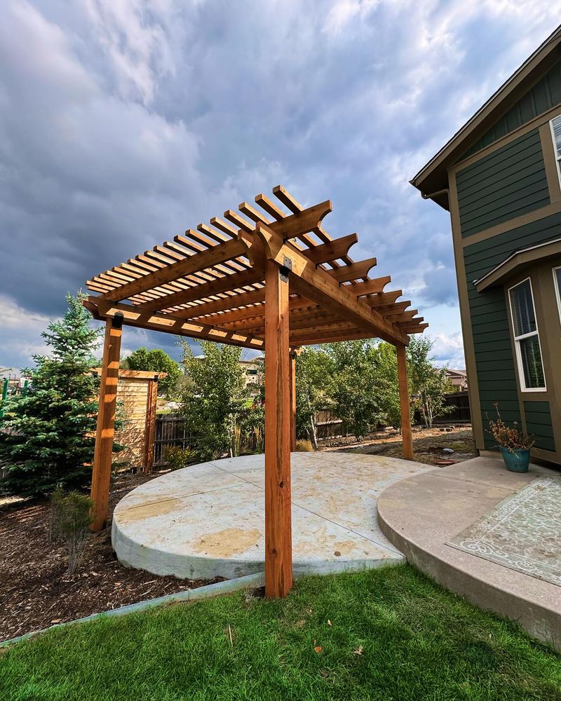 Freestanding Pergola