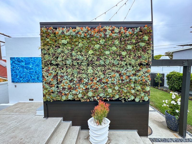 Living Green Wall Integration