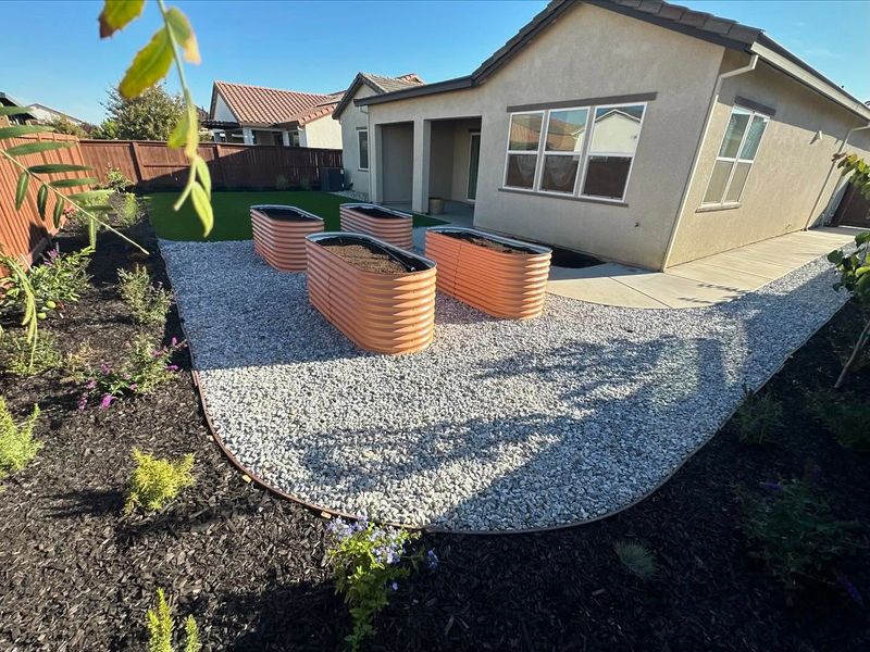 Pristine White Gravel Pathways