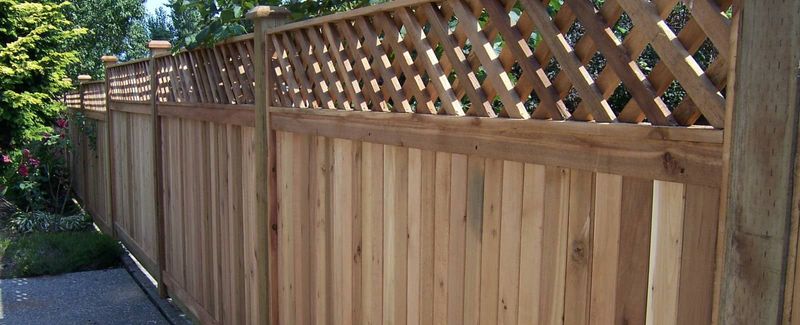 Lattice-Top Privacy Fence