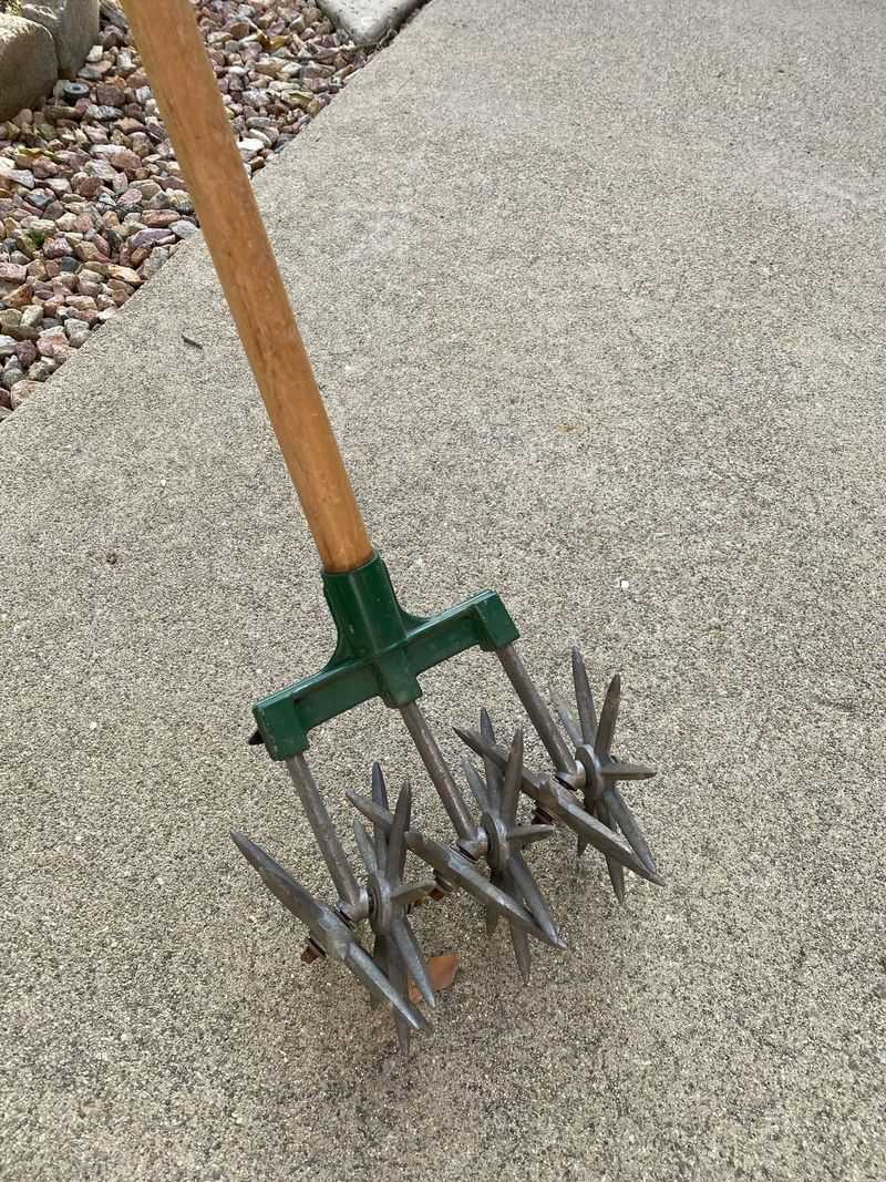 Three-Pronged Cultivator Claw