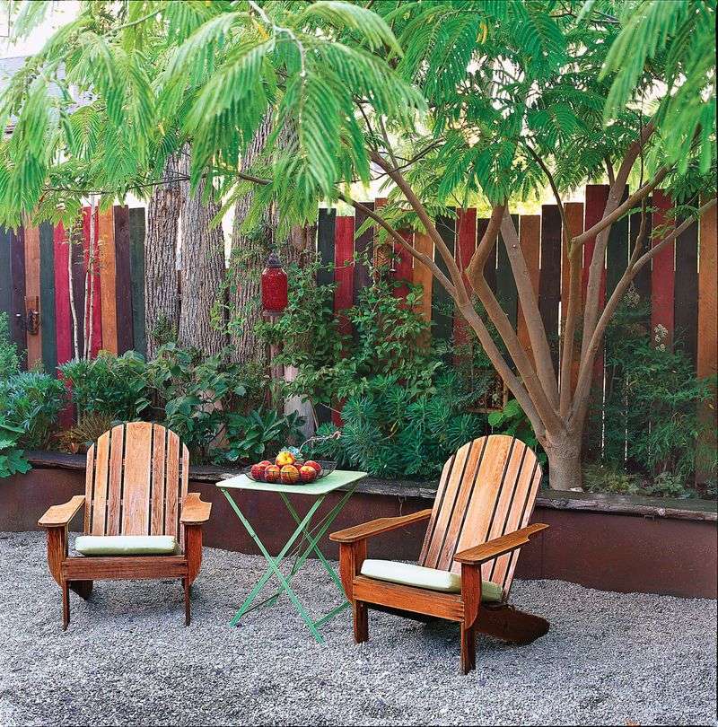 Front-Facing Seating Areas Without Buffers