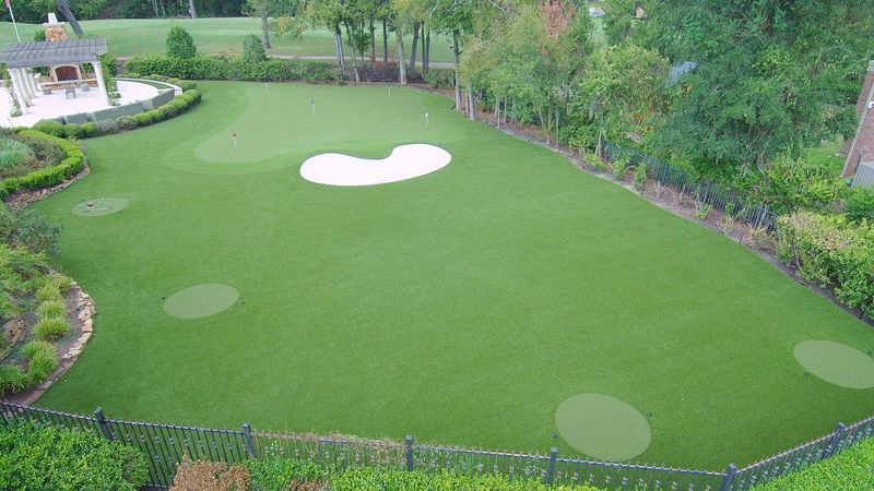 Artificial Putting Greens