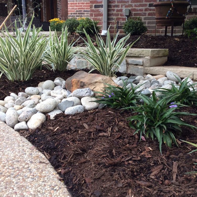 Compatible With Mulch or Decorative Layers