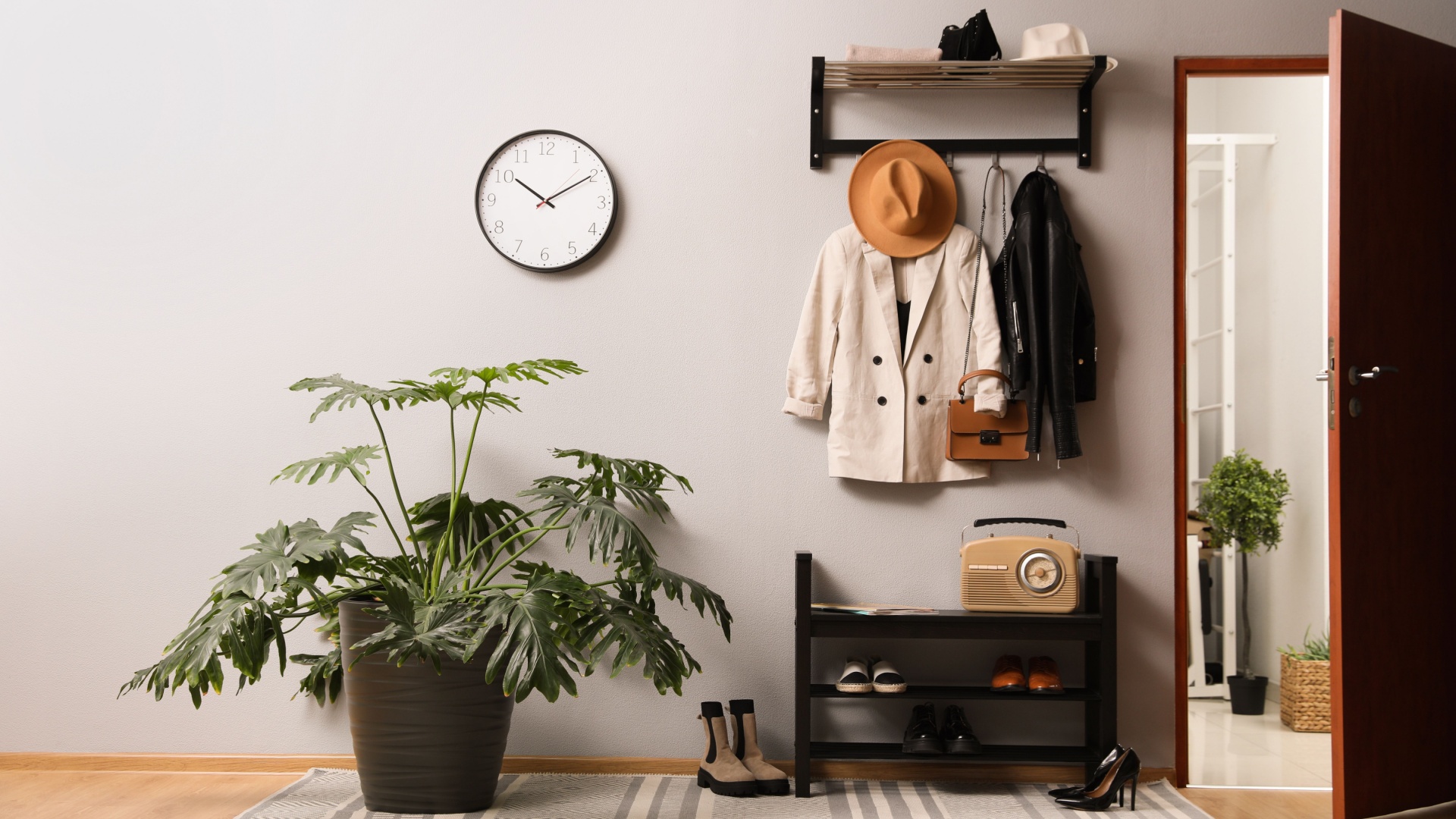 entryway decor