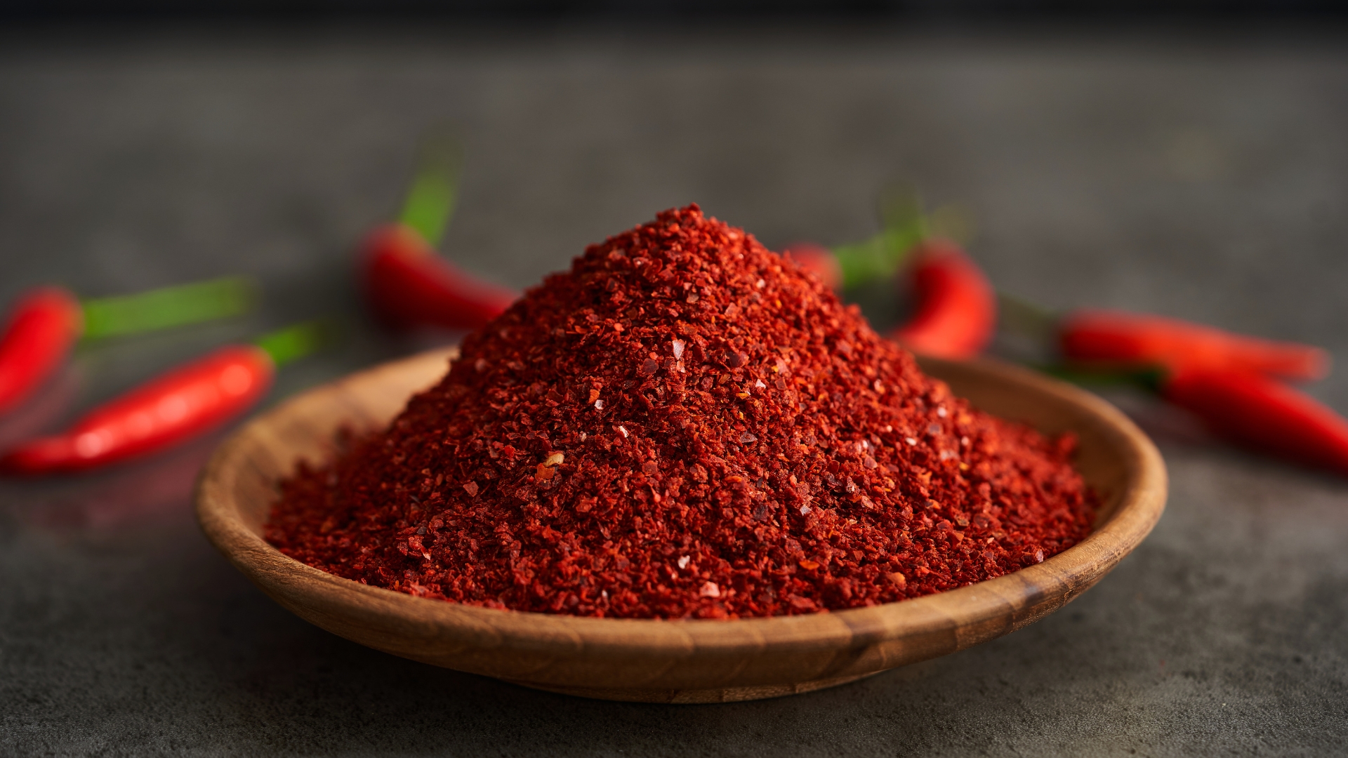 15 Reasons Cat Hair And Chili Powder Can Save Your Garden (And How To Use Them Right)