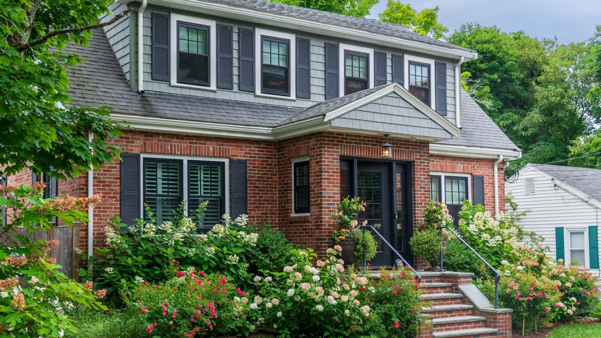 16 Homes Gaining Value In 2025 – And How Your Garden Affects It