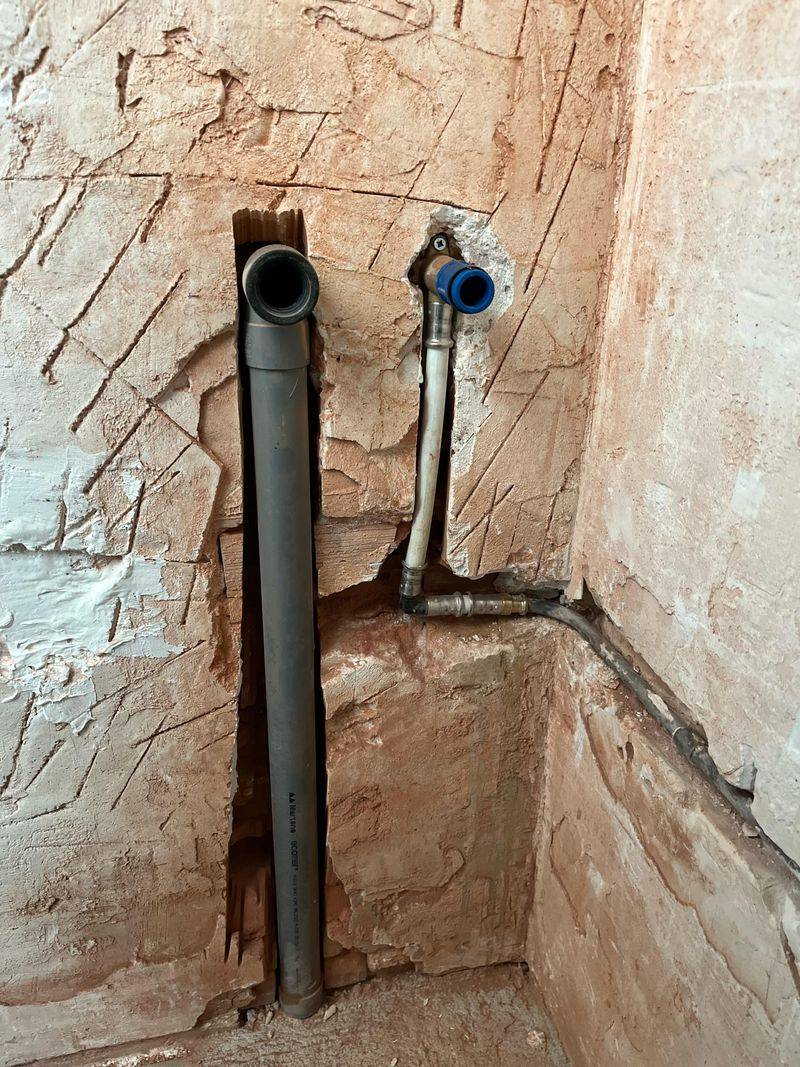 Leaky Pipes