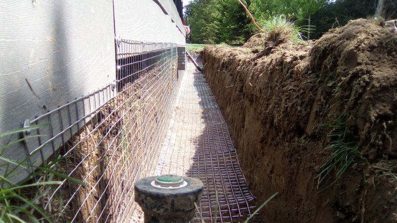 Fencing With Proper Depth