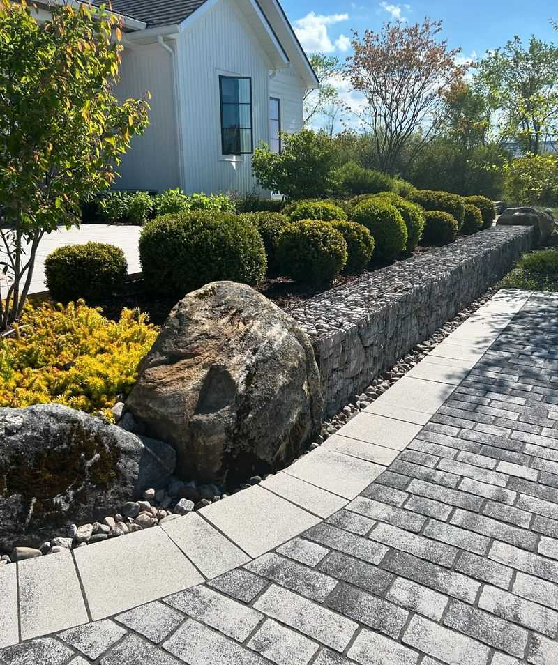 Driveway Entrance Markers
