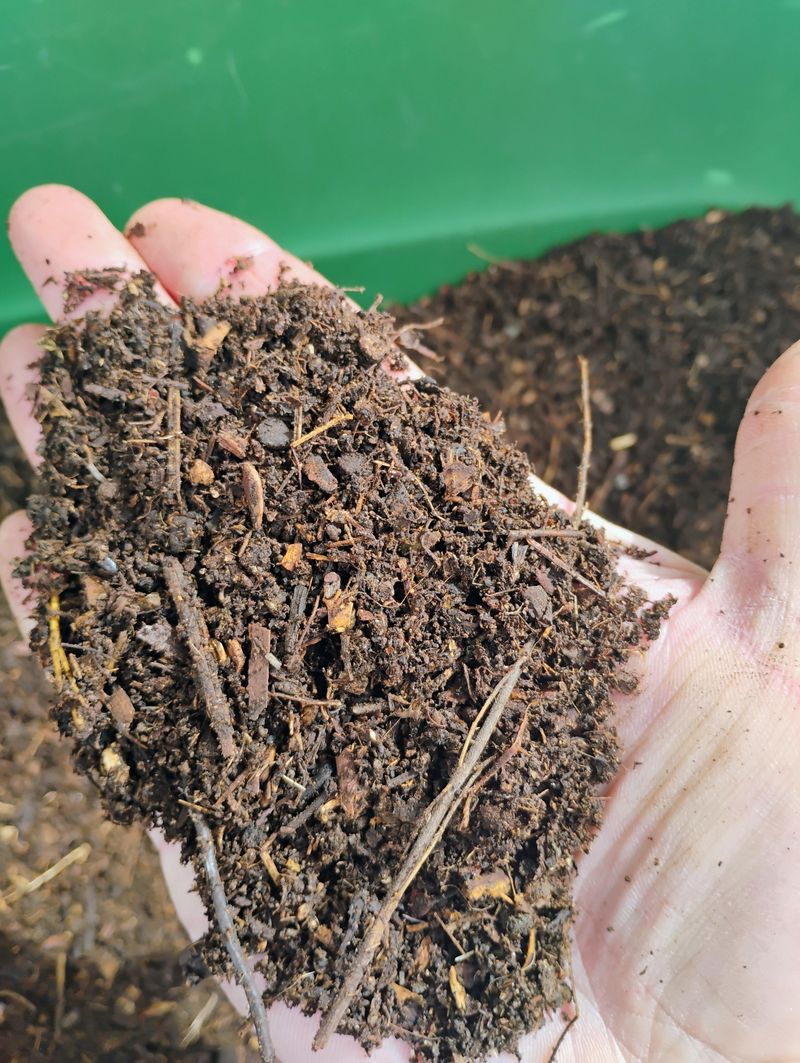Select High-Quality Compost