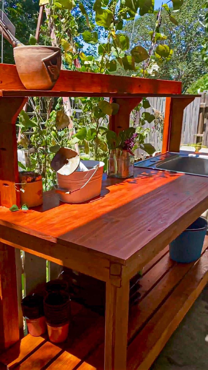 Potting Station from Glass Table