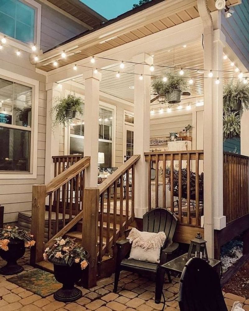 Non-Weatherproof Decorations